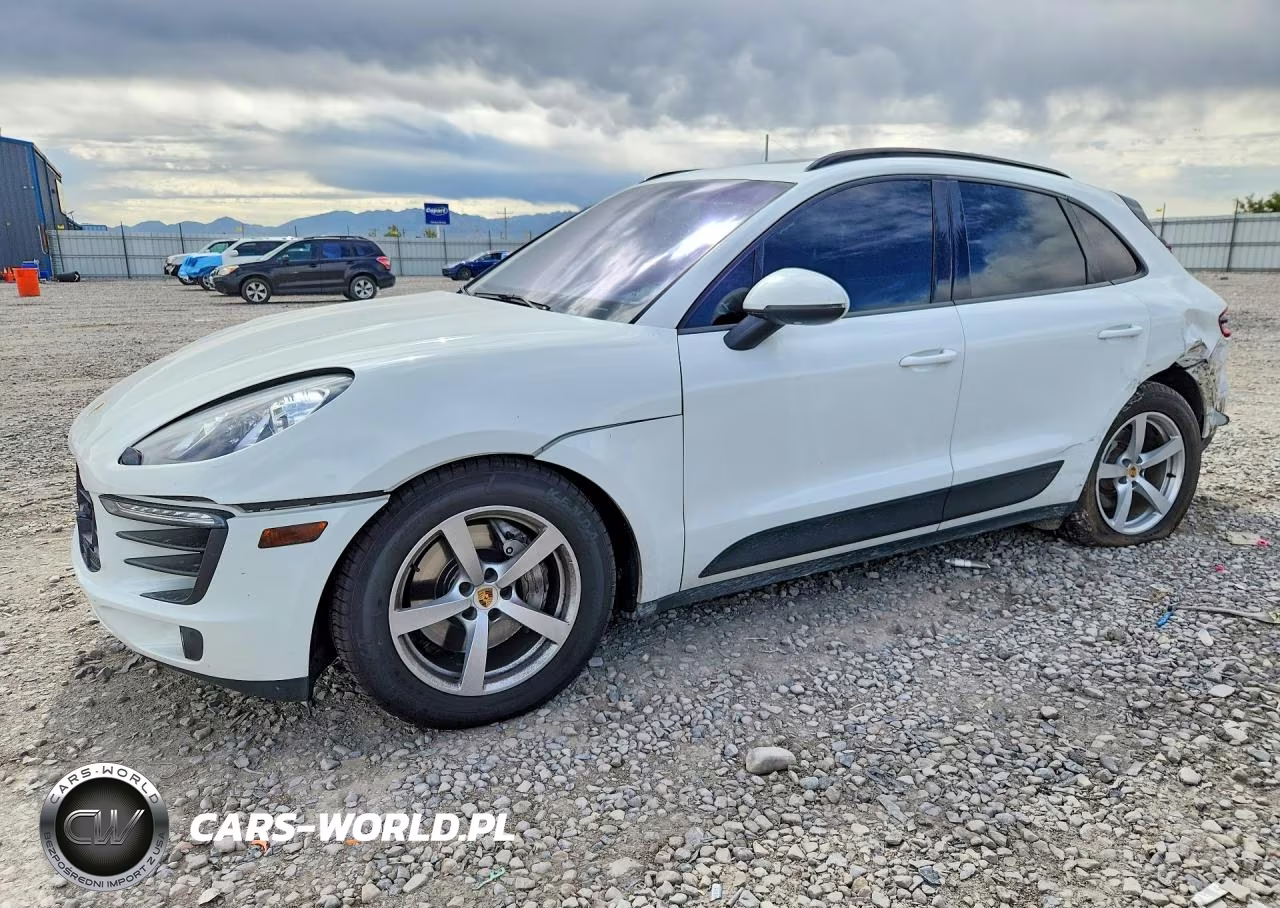 2015 Porsche Macan S