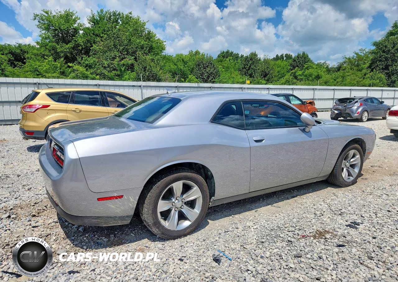 2016 Dodge Challenger Sxt VIN:2C3CDZAG3GH245550 - 3