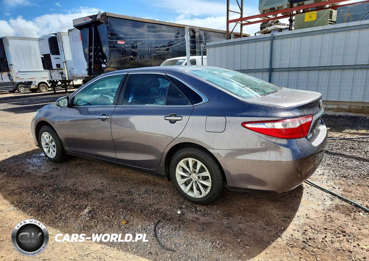 2016 Toyota Camry Le VIN:4T1BF1FK2GU169084 - 2