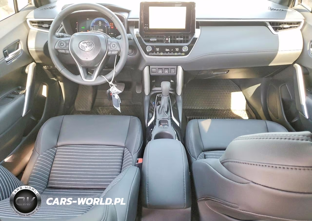 2025 Toyota Corolla Cross Hybrid Xse VIN:7MUFBABG6SV087901 - 8