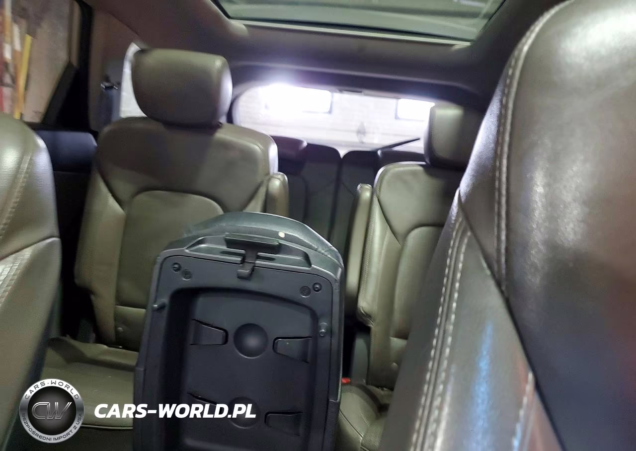 2014 Hyundai Santa Fe Limited VIN:KM8SRDHF8EU071893 - 10