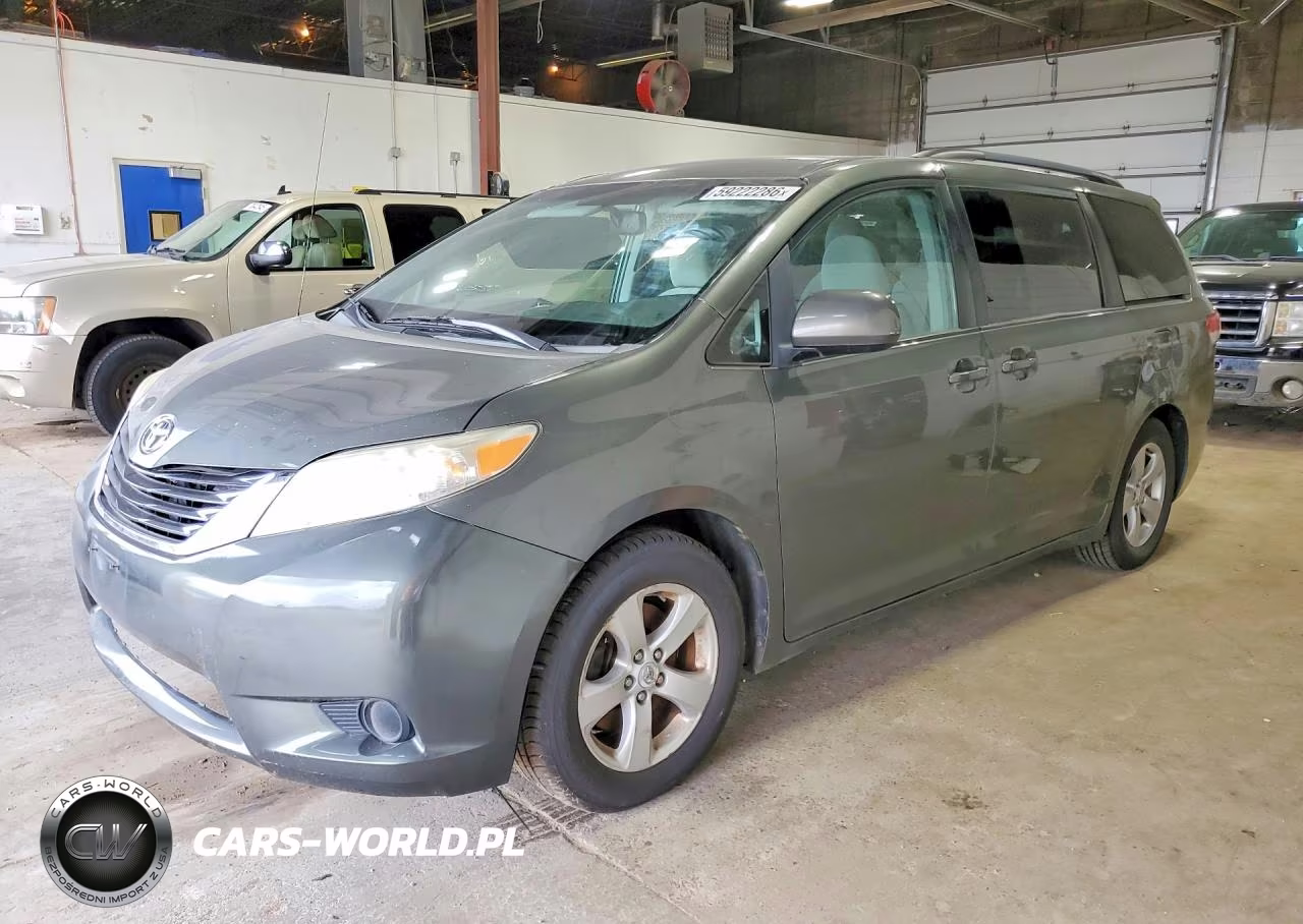 2012 Toyota Sienna Le