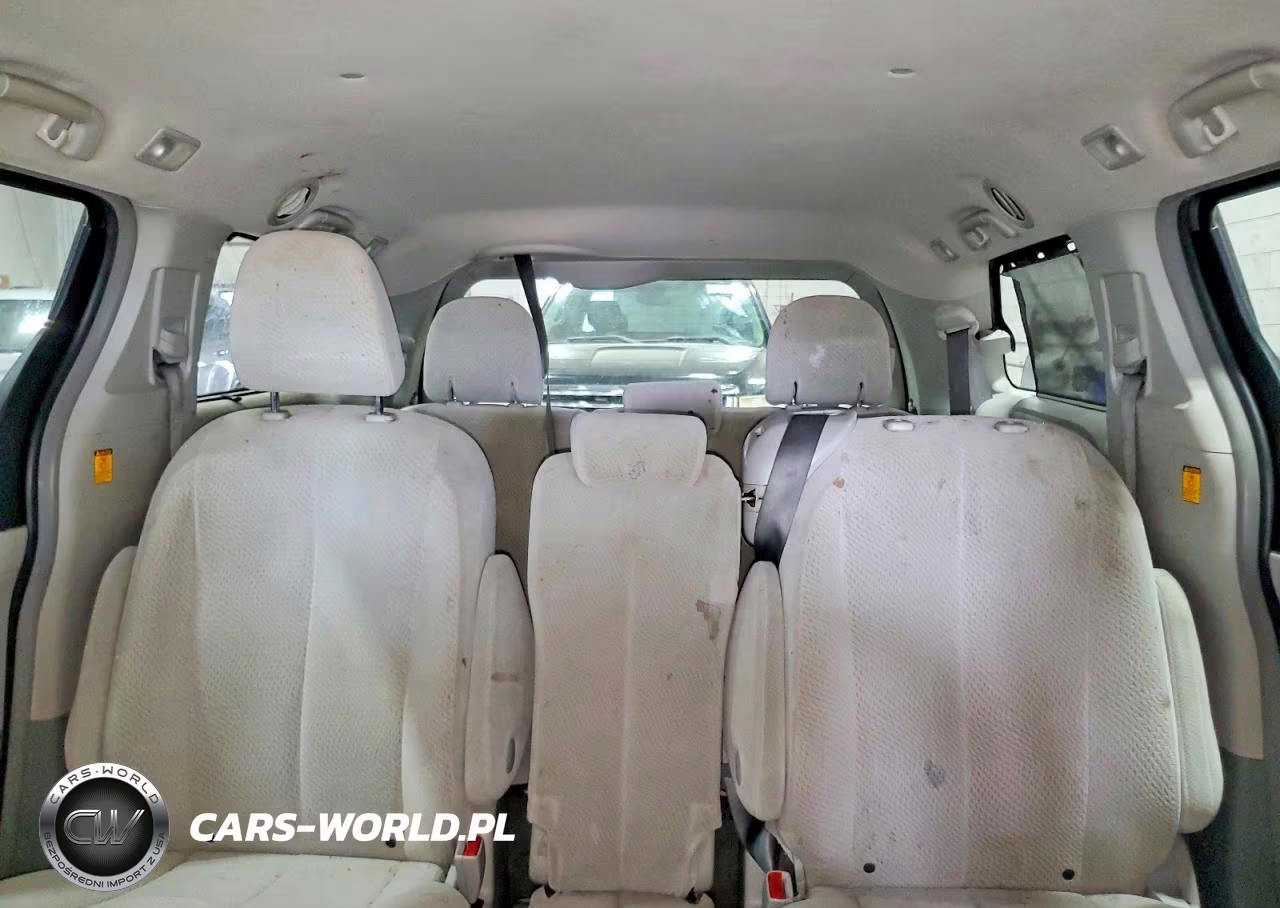 2012 Toyota Sienna Le VIN:5TDKK3DC2CS192953 - 10