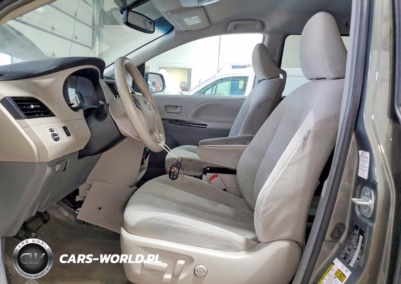 2012 Toyota Sienna Le VIN:5TDKK3DC2CS192953 - 7