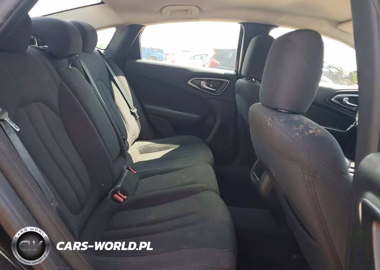 2016 Chrysler 200 Limited VIN:1C3CCCAB8GN132916 - 10