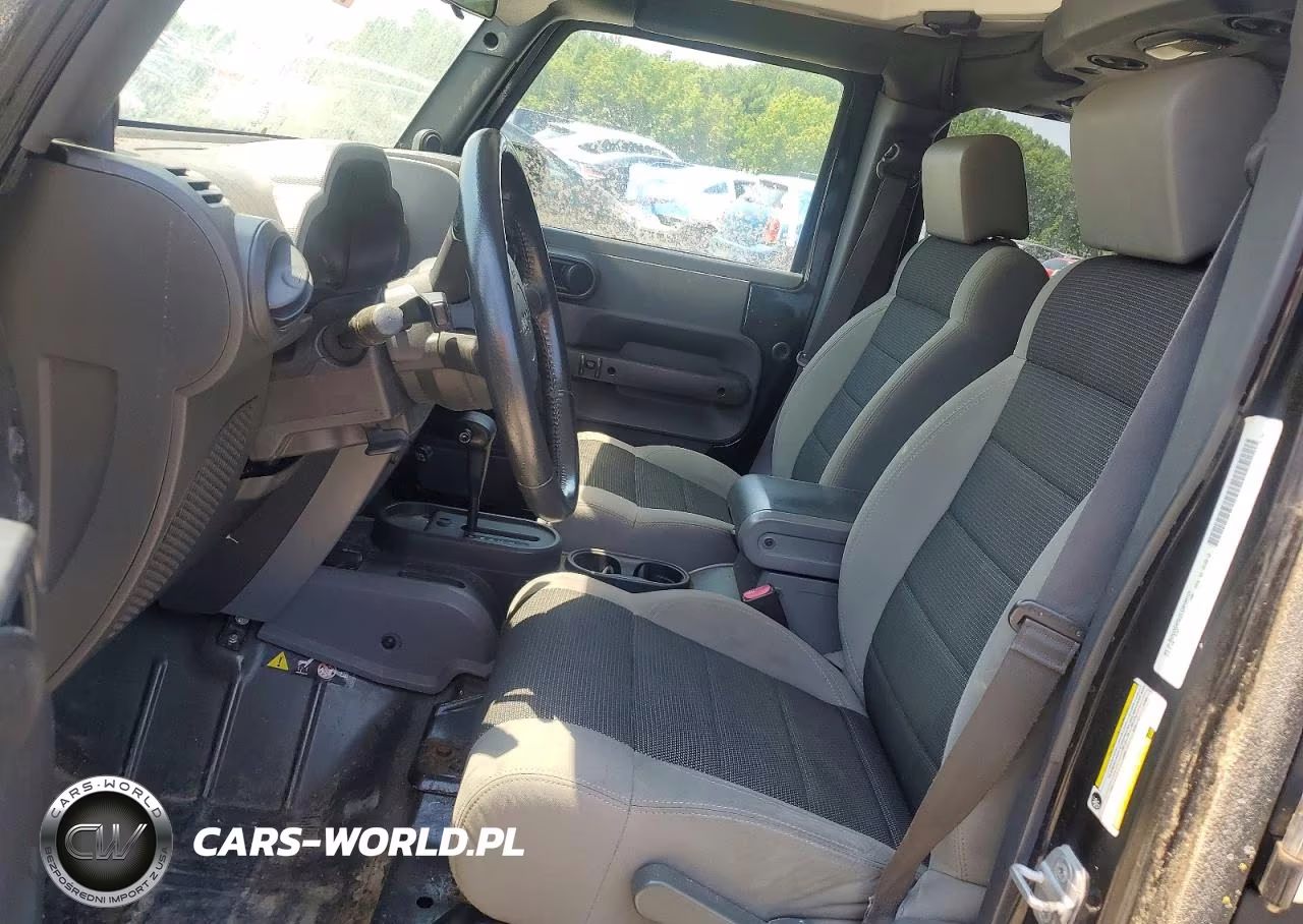 2007 Jeep Wrangler X VIN:1J4GB39117L207988 - 7