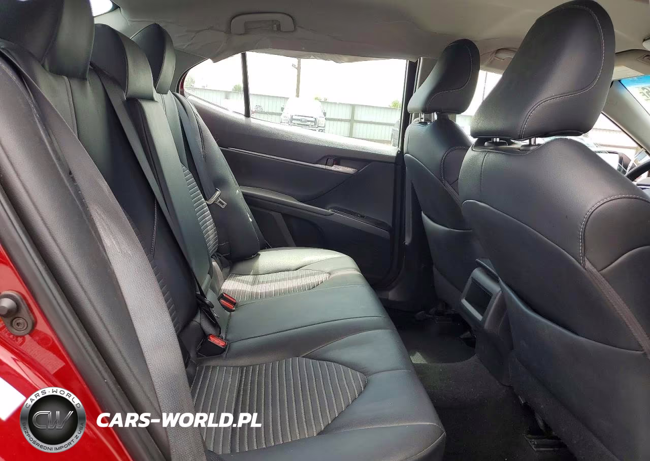 2018 Toyota Camry Se VIN:4T1B11HK3JU615231 - 10
