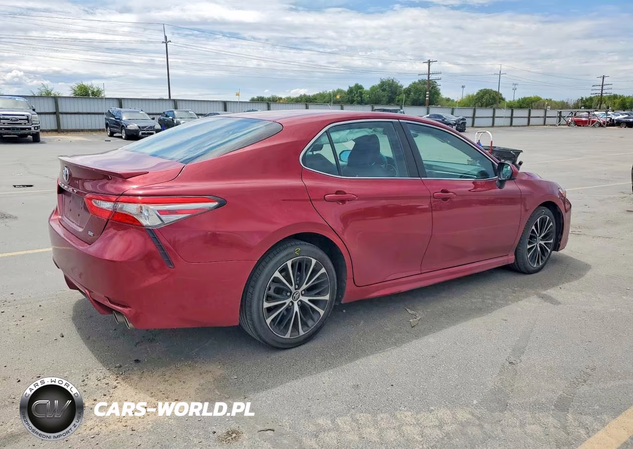 2018 Toyota Camry Se VIN:4T1B11HK3JU615231 - 3