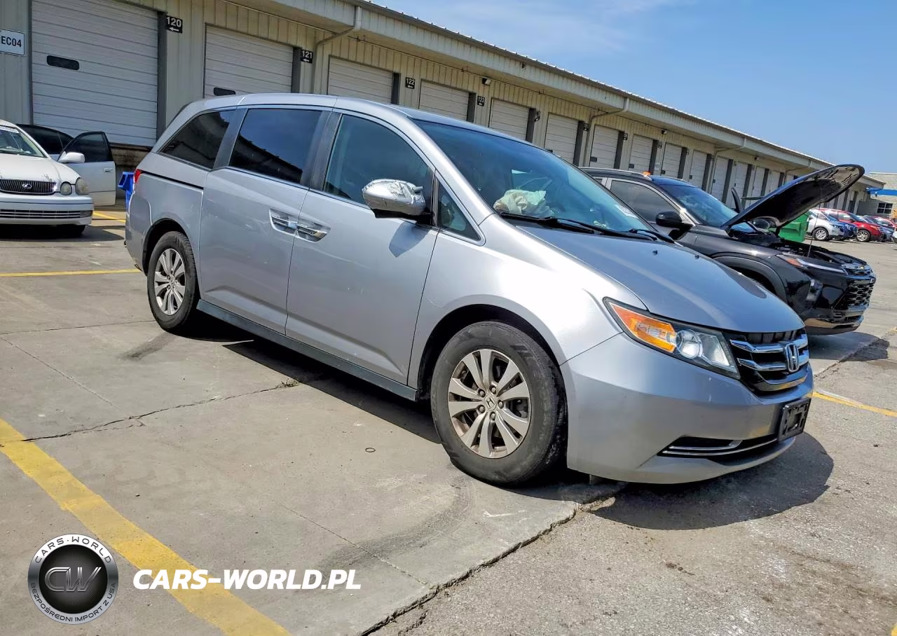 2016 Honda Odyssey Se VIN:5FNRL5H34GB153048 - 4