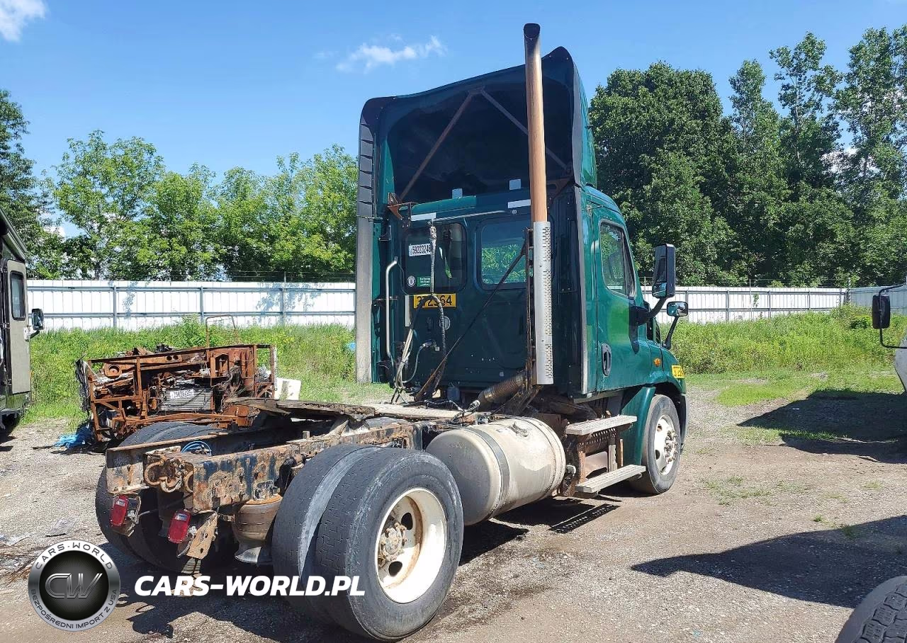 2018 Freightliner Cascadia 113 Semi Truck VIN:3AKBGADV2JSJL4392 - 4