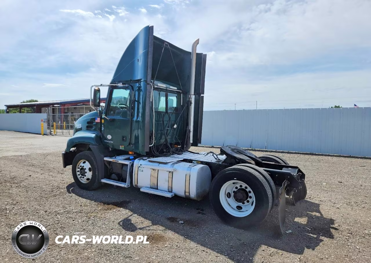 2015 Mack 600 Cxu600 VIN:1M1AW01X0FM007045 - 3