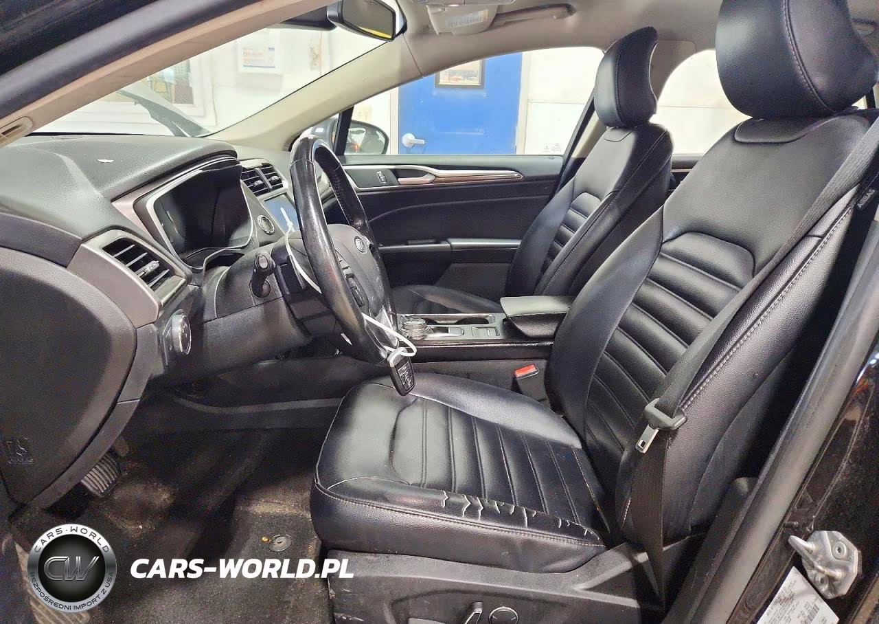 2019 Ford Fusion Titanium VIN:3FA6P0CD0KR234264 - 7