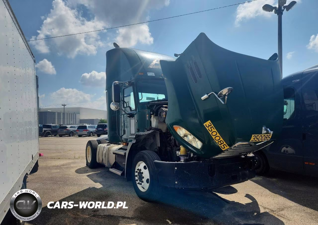 2016 Mack Cxu612 Semi Truck