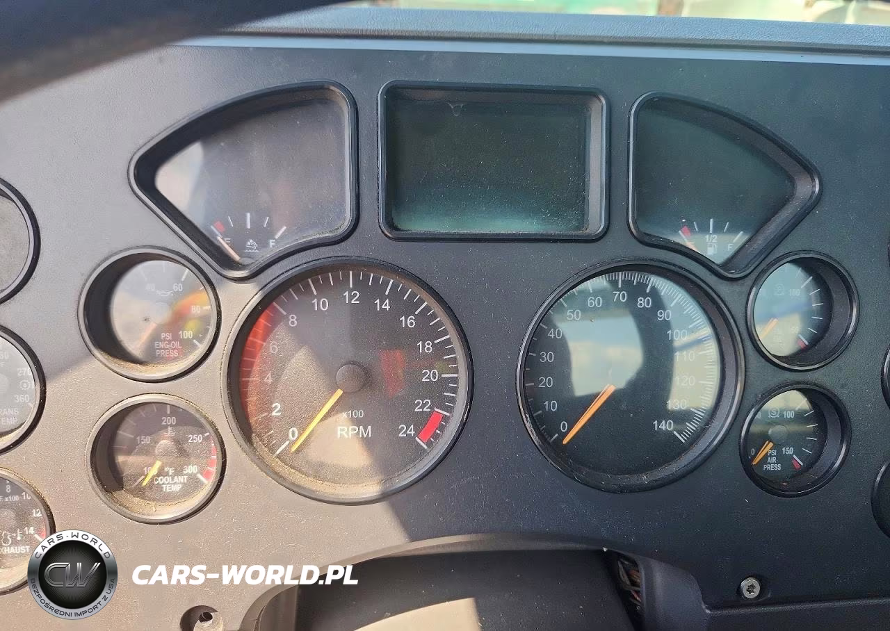2016 Mack Cxu612 Semi Truck VIN:1M1AW01X3GM008031 - 8