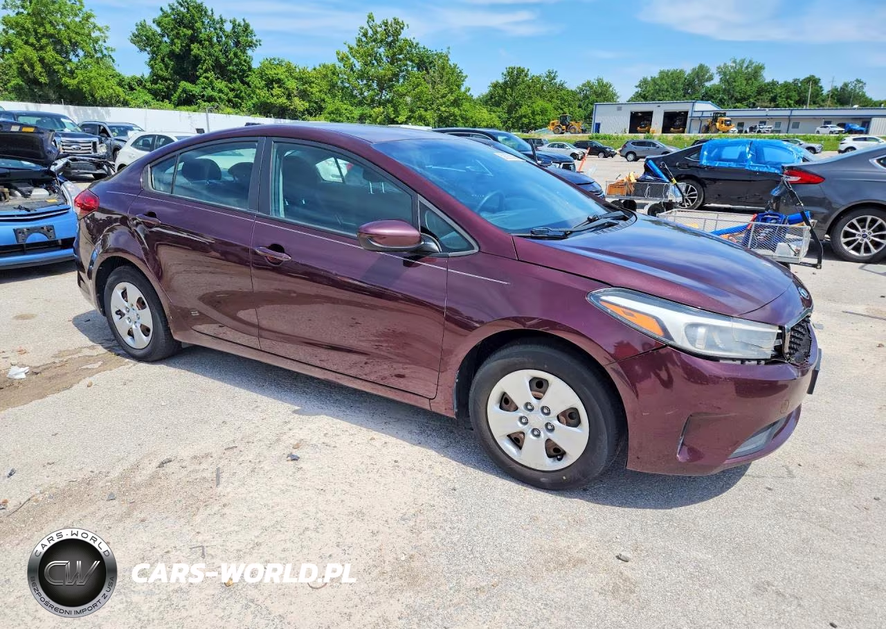 2017 Kia Forte Lx VIN:3KPFK4A76HE065994 - 4