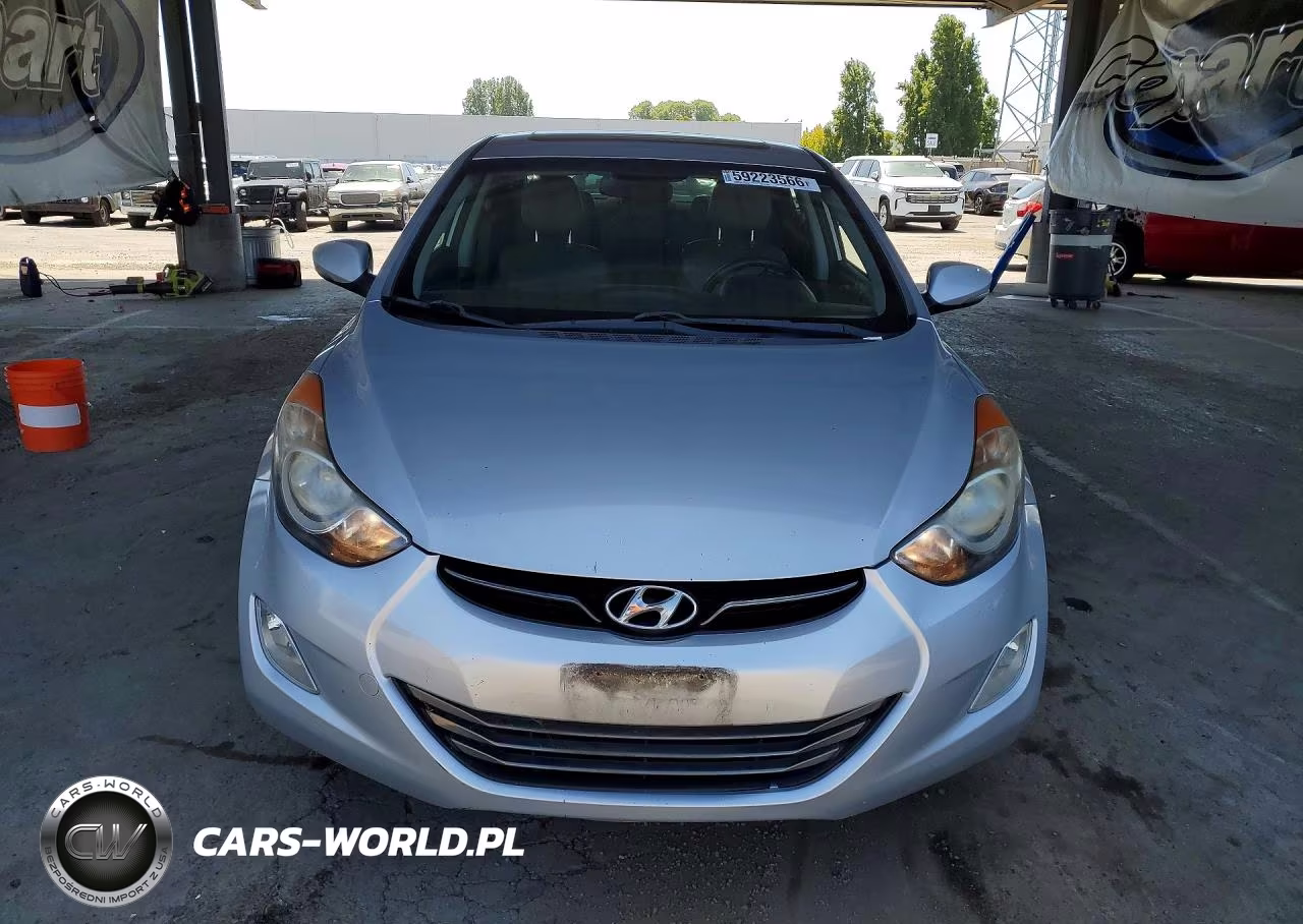 2012 Hyundai Elantra Limited VIN:KMHDH4AE5CU208024 - 5