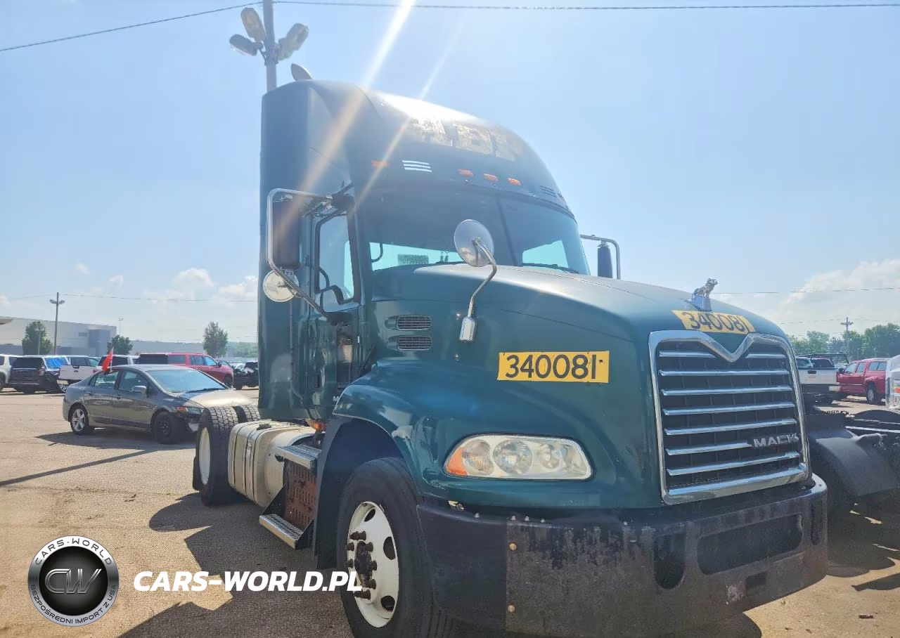 2015 Mack Cxu612 Semi Truck