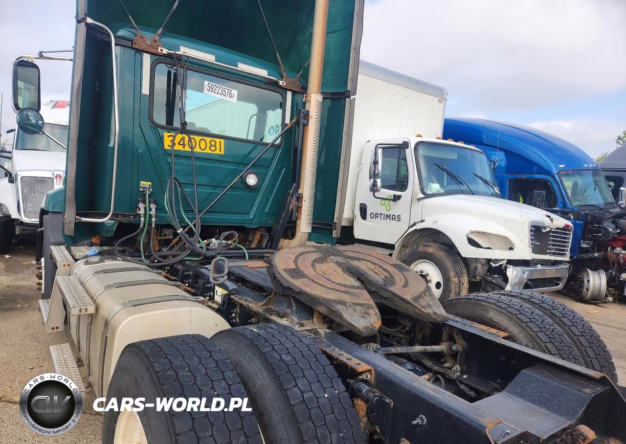 2015 Mack Cxu612 Semi Truck VIN:1M1AW01X5FM007414 - 6