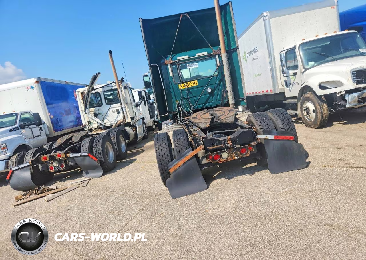 2015 Mack Cxu612 Semi Truck VIN:1M1AW01X5FM007414 - 9