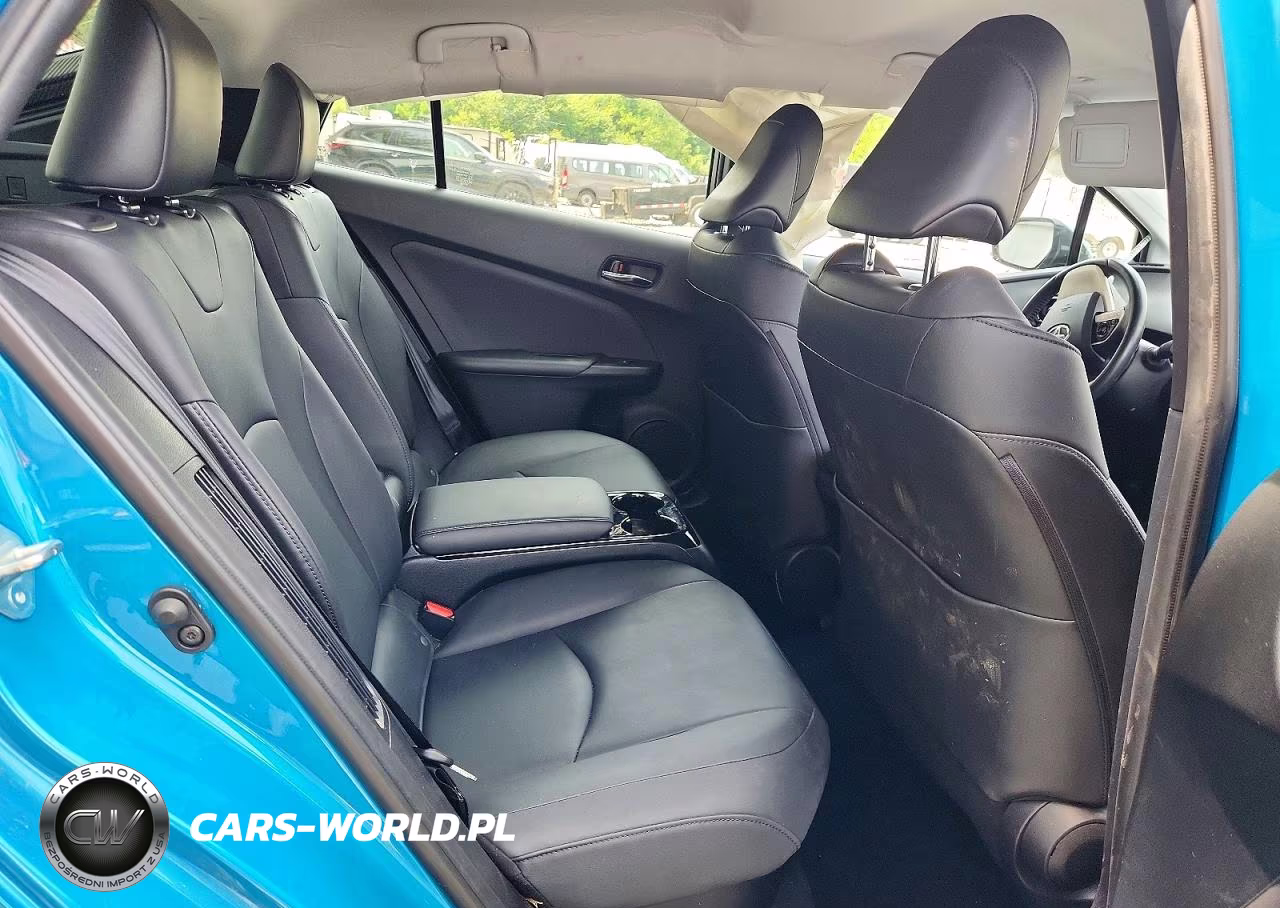 2017 Toyota Prius Prime Advanced VIN:JTDKARFP4H3019899 - 10