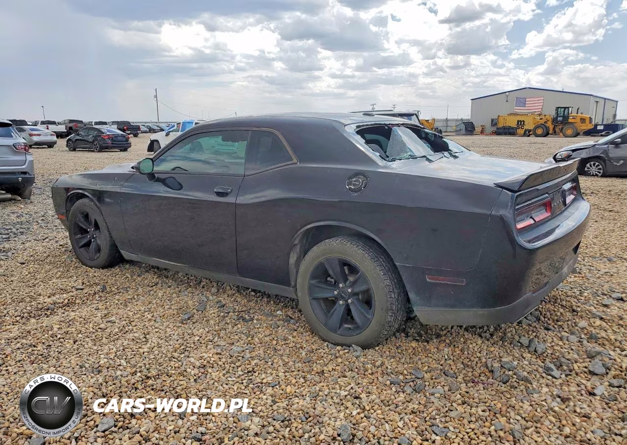 2018 Dodge Challenger Sxt VIN:2C3CDZAG7JH302940 - 2