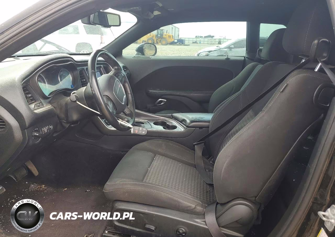 2018 Dodge Challenger Sxt VIN:2C3CDZAG7JH302940 - 7