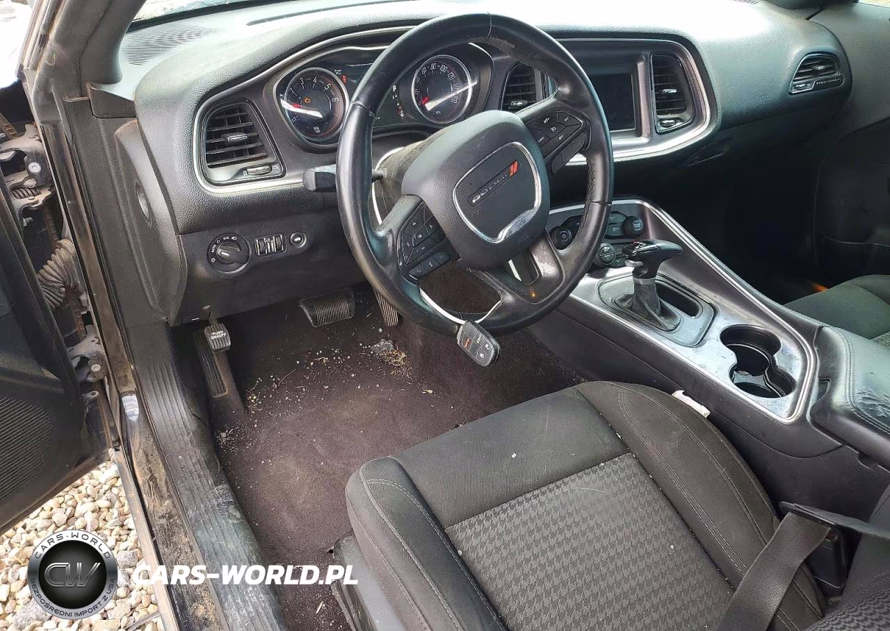 2018 Dodge Challenger Sxt VIN:2C3CDZAG7JH302940 - 8