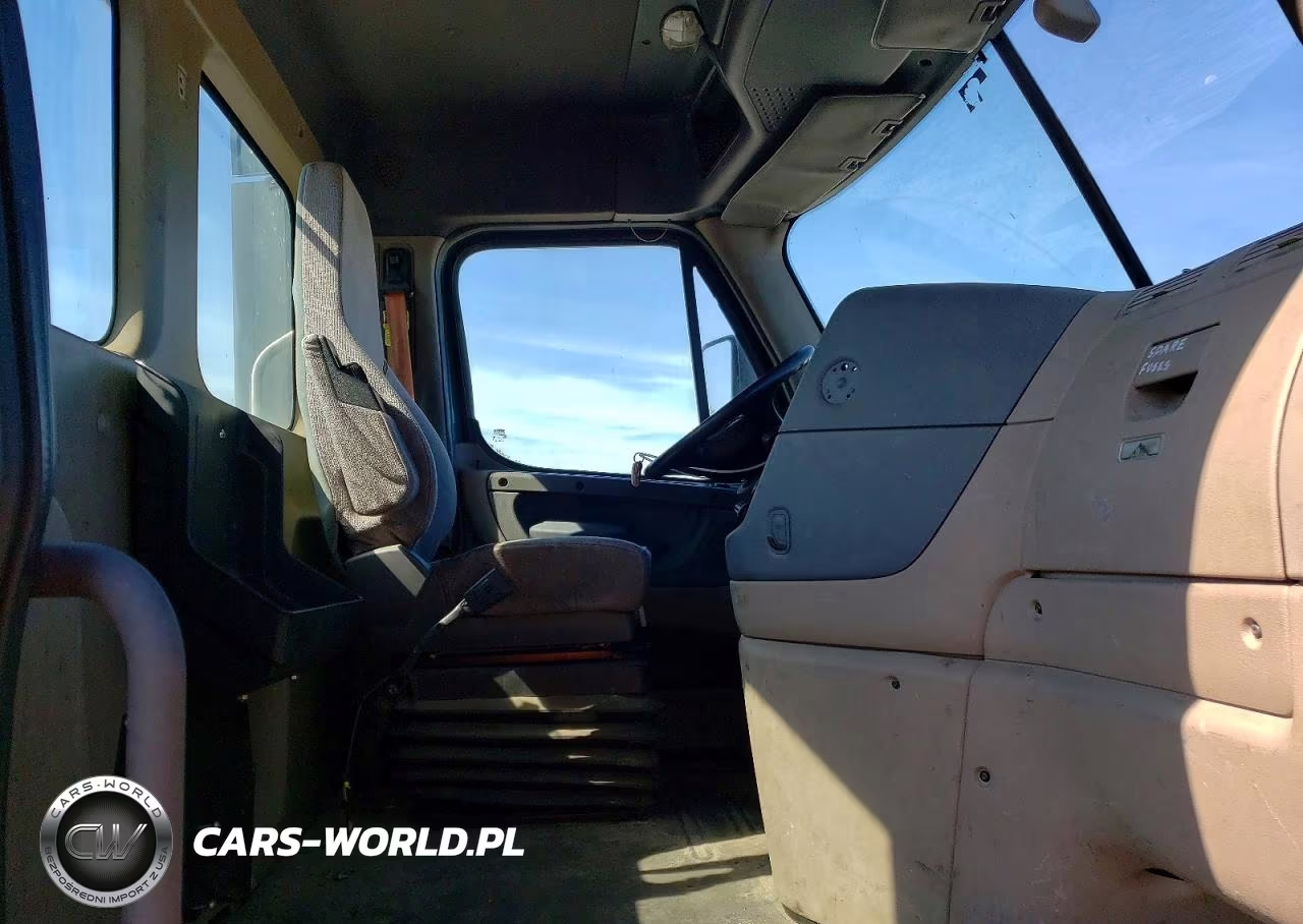 2018 Freightliner Cascadia 113 VIN:3AKBGADV4JSJL4586 - 5