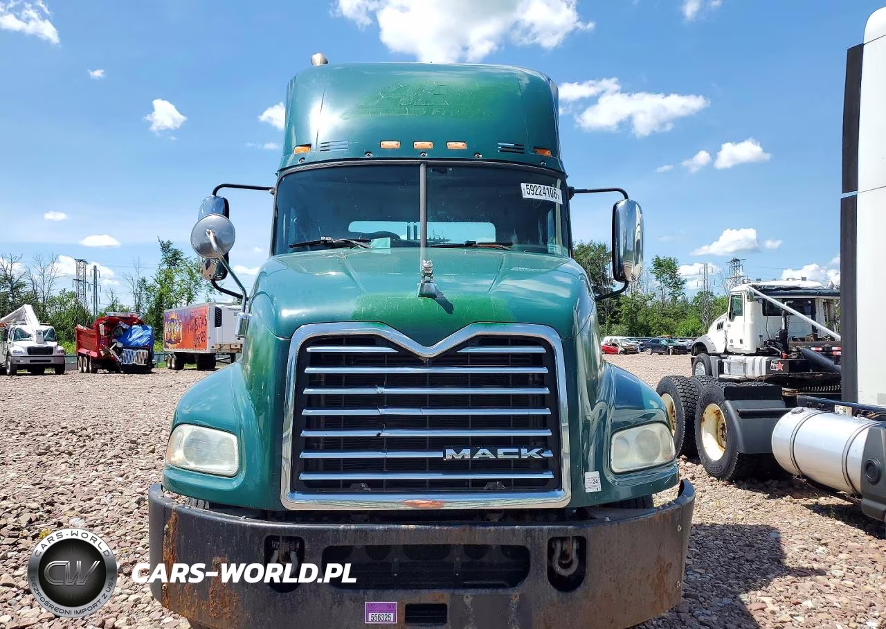 2017 Mack Cxu612 Semi Truck VIN:1M1AW01X3HM009455 - 5