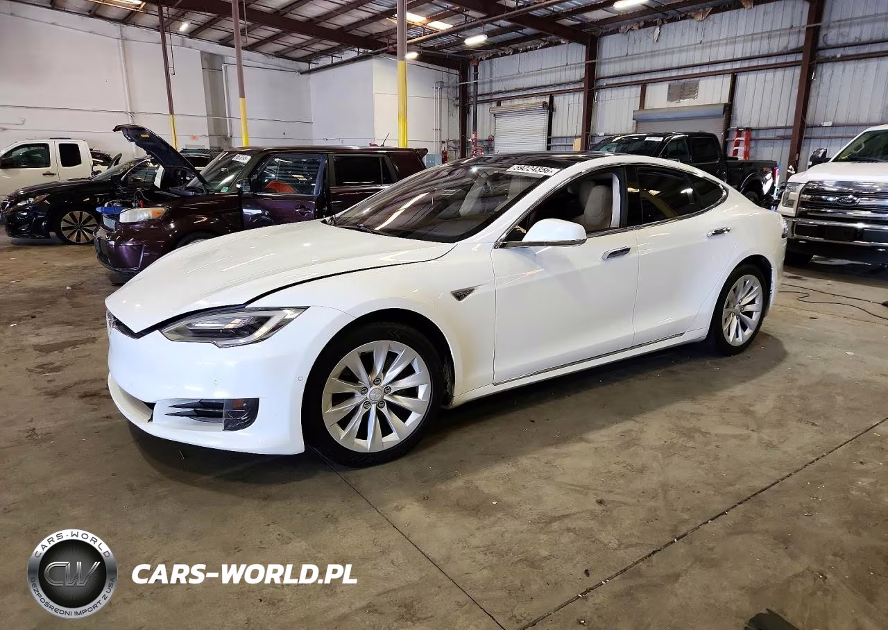 2016 Tesla Model S – zdjęcie 1 z 12