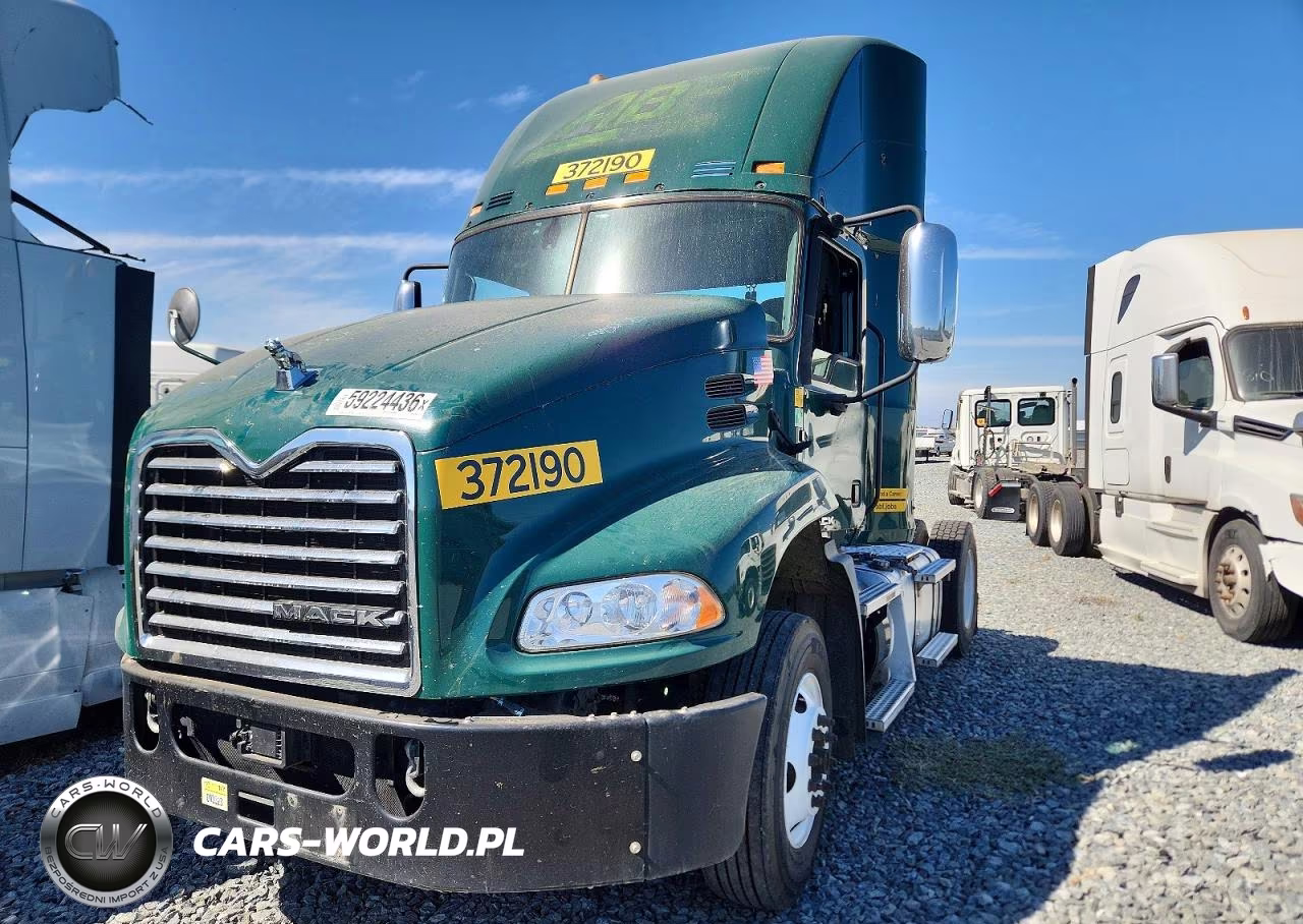 2018 Mack Cxu612 Semi Truck VIN:1M1AW01X9JM010521 - 2