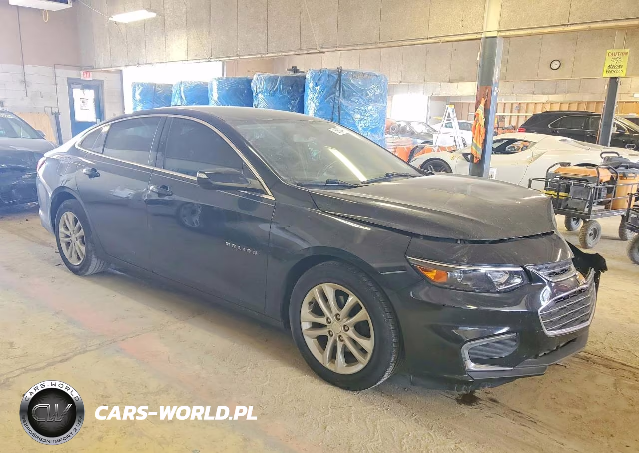 2017 Chevrolet Malibu Lt VIN:1G1ZE5ST7HF193892 - 4
