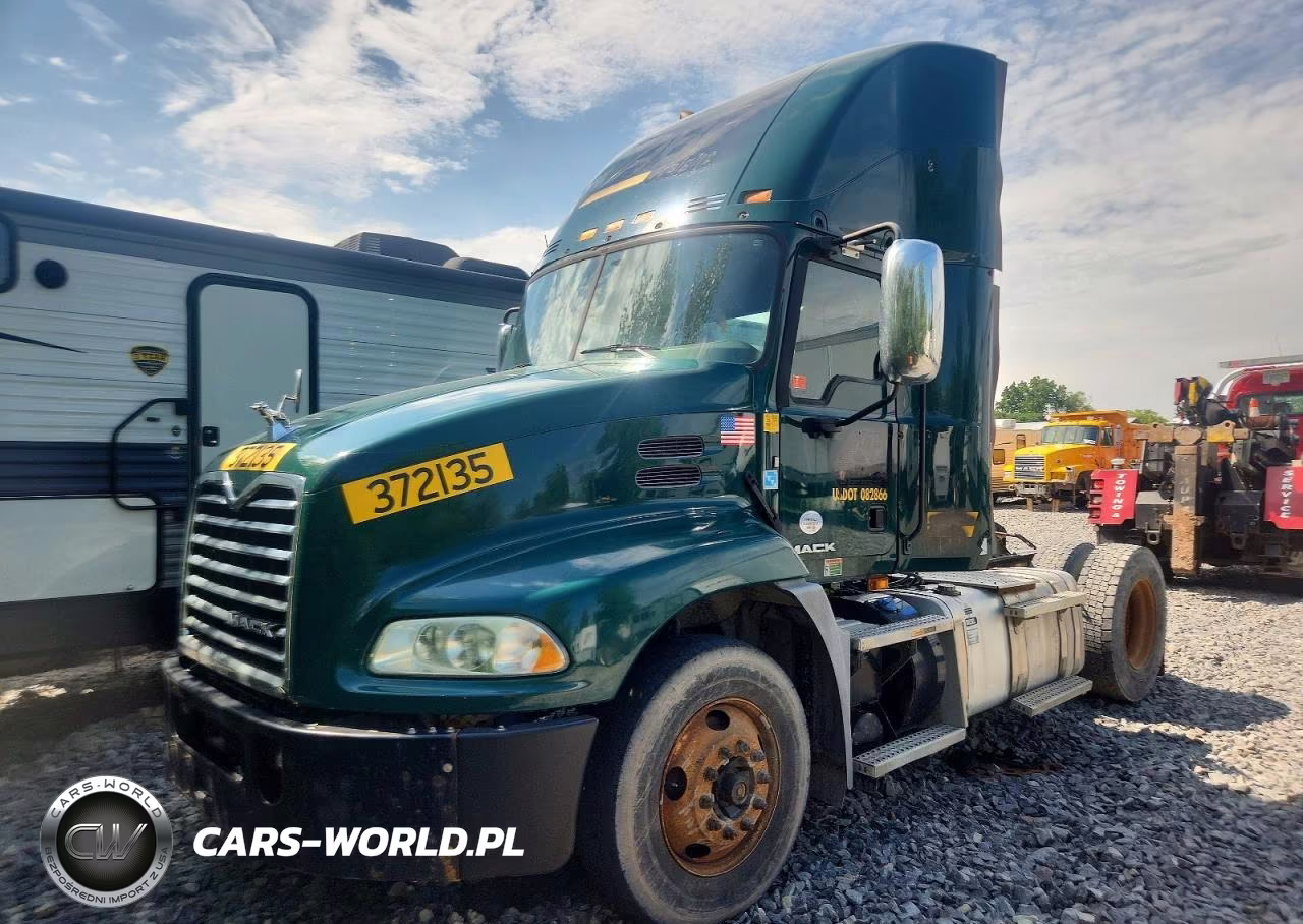 2018 Mack Cxu612 Semi Truck VIN:1M1AW01X5JM010466 - 2