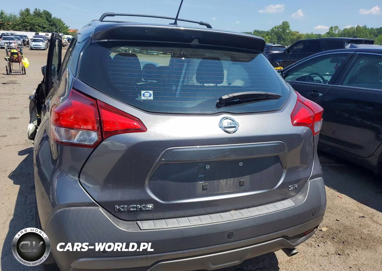 2019 Nissan Kicks Sr VIN:3N1CP5CU2KL551608 - 6