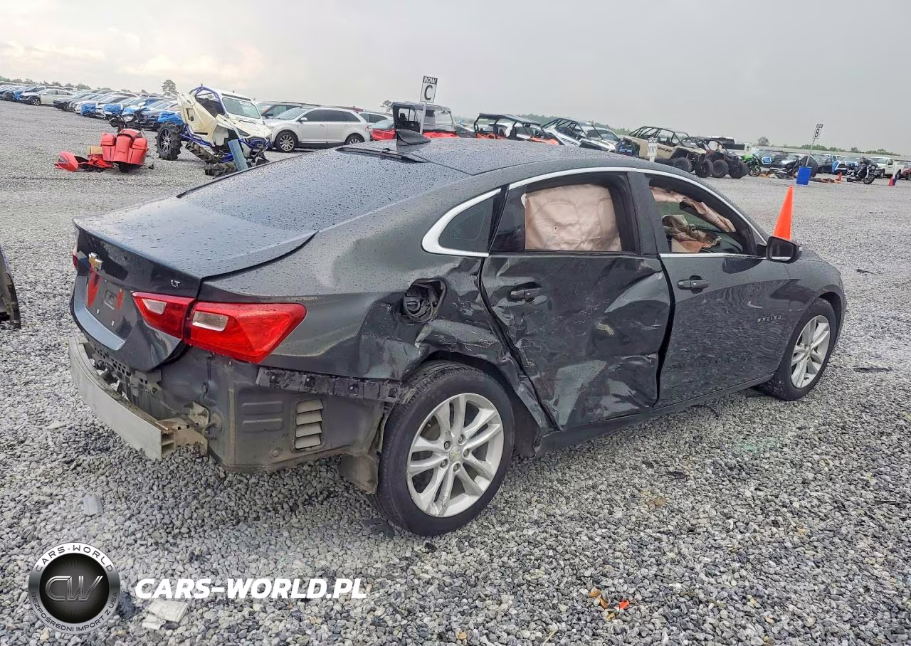 2018 Chevrolet Malibu Lt VIN:1G1ZD5ST4JF139703 - 3