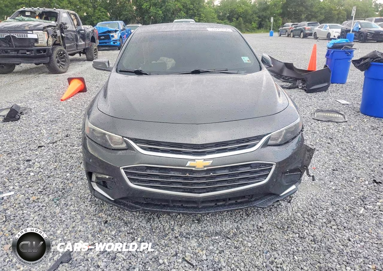 2018 Chevrolet Malibu Lt VIN:1G1ZD5ST4JF139703 - 5