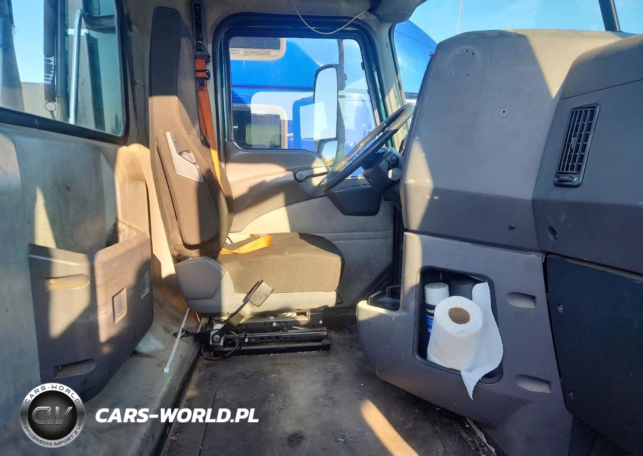 2017 Mack Cxu612 Semi Truck VIN:1M1AW01XXHM009713 - 5