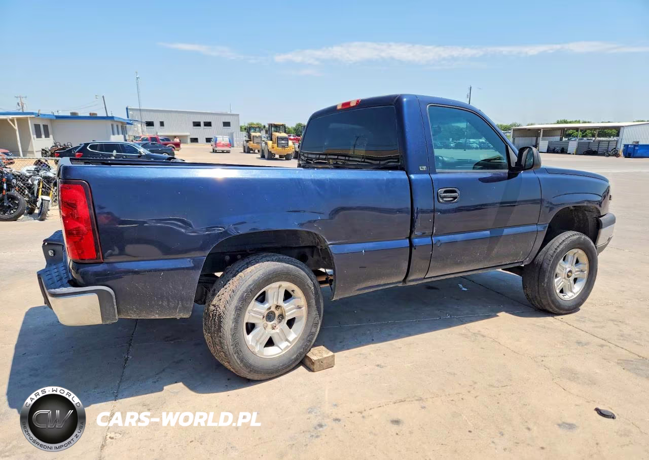 2005 Chevrolet Silverado C1500 VIN:1GCEC14X65Z119779 - 3