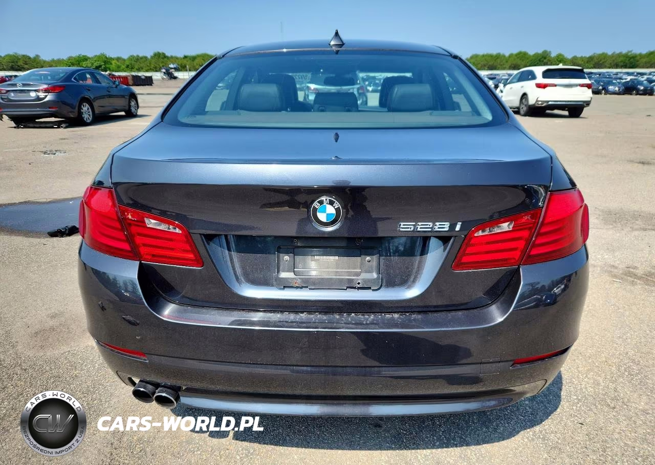 2013 BMW 528 I VIN:WBAXG5C51DDY36085 - 6