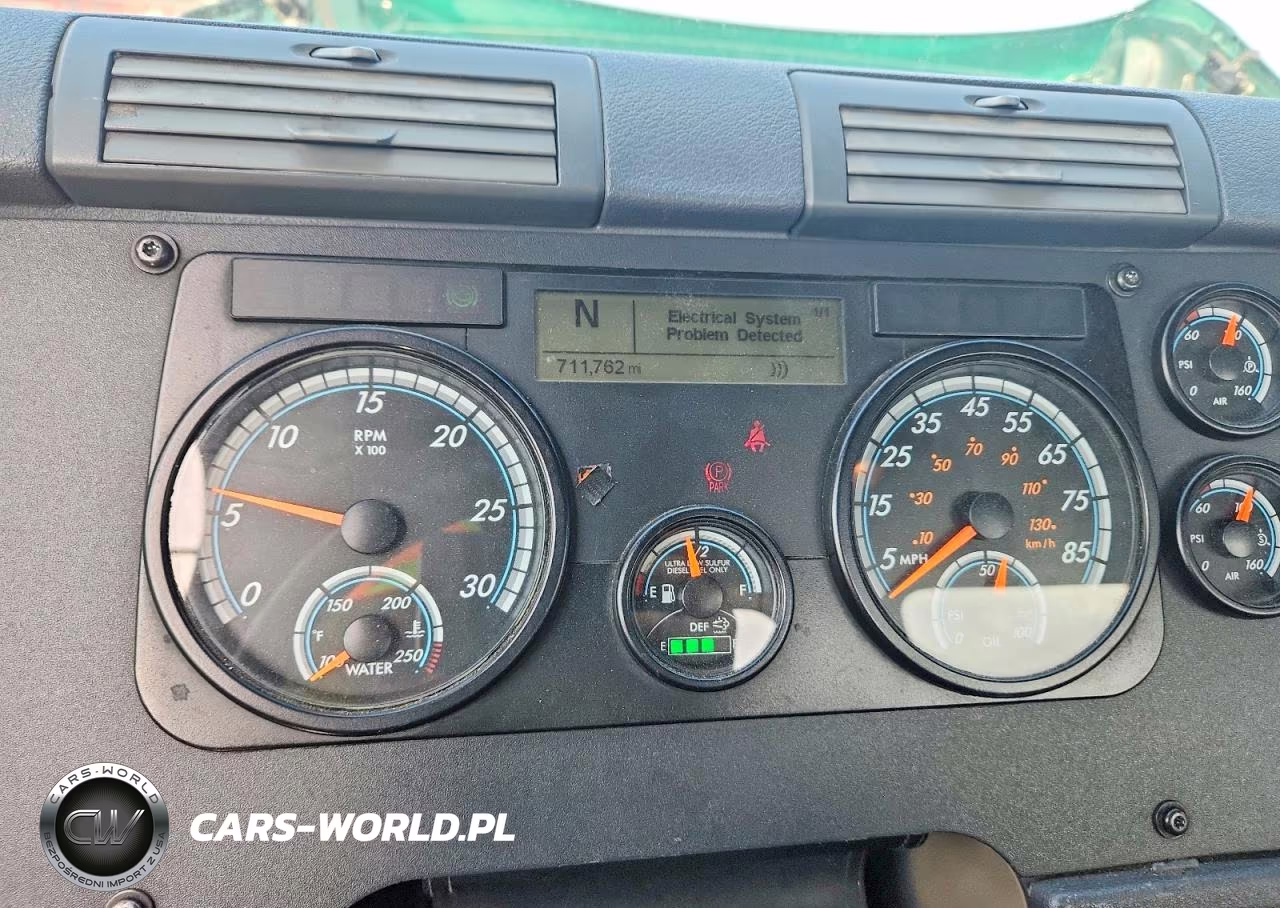 2018 Freightliner Cascadia 113 Semi Truck VIN:3AKBGADV5JSJL4614 - 9