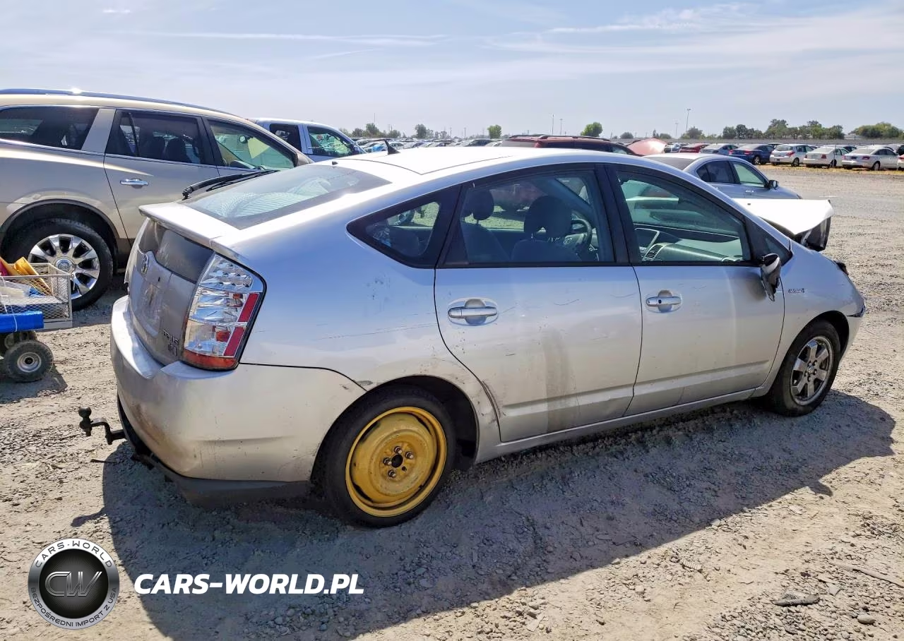 2006 Toyota Prius Base VIN:JTDKB20U163163829 - 3