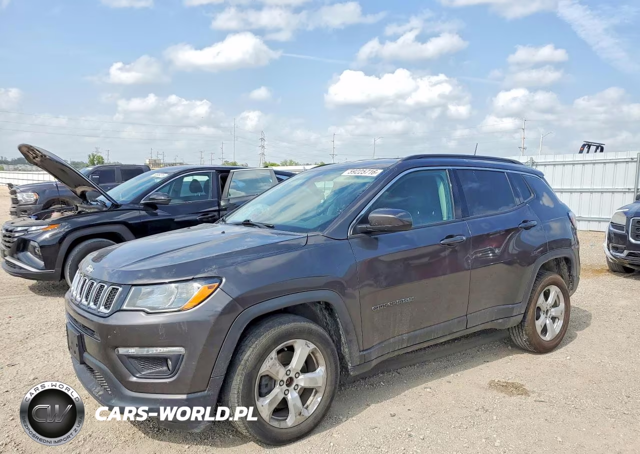 2018 Jeep Compass Latitude – zdjęcie 1 z 13