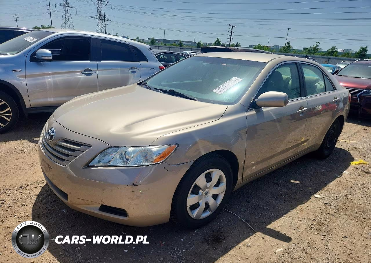 2009 Toyota Camry Le – zdjęcie 1 z 12