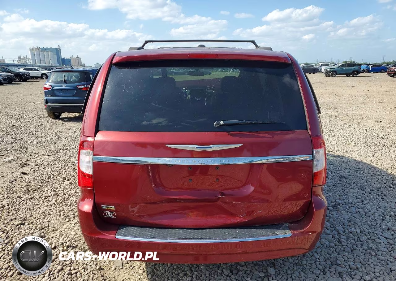 2016 Chrysler Town & Country Touring VIN:2C4RC1BG1GR294846 - 6