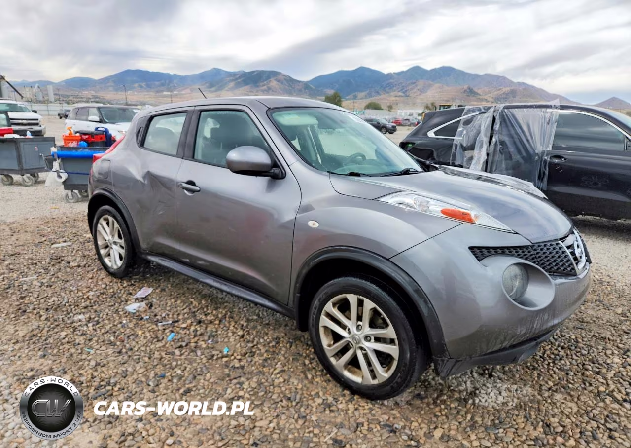 2014 Nissan Juke S VIN:JN8AF5MV0ET481481 - 4