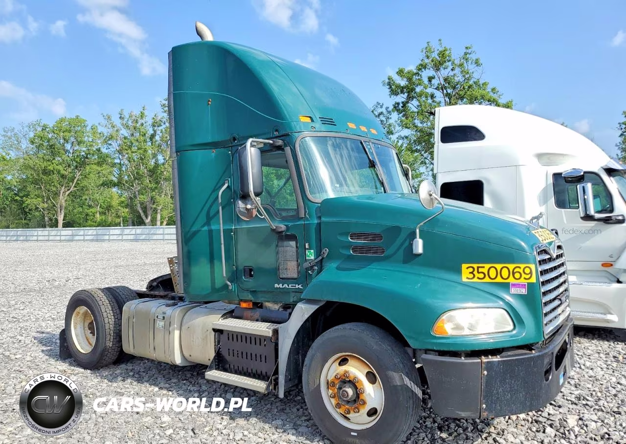 2016 Mack Cxu612 Semi Truck