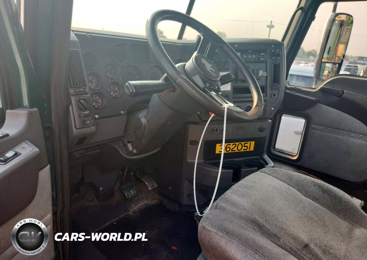 2017 Mack Cxu612 Semi Truck VIN:1M1AW01X7HM009359 - 8