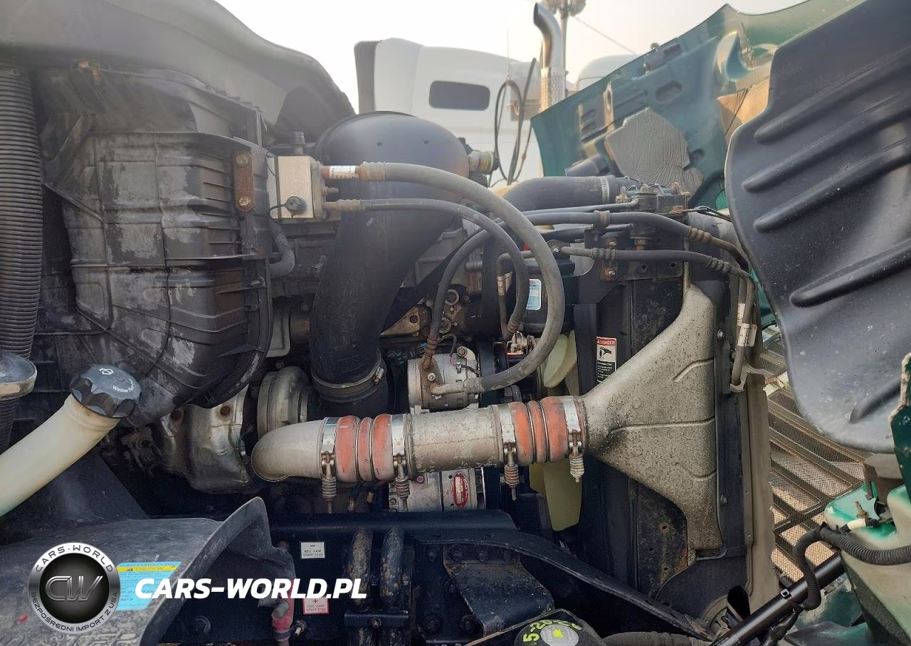 2018 Freightliner Cascadia 113 Semi Truck VIN:3AKBGADV9JSJL4387 - 10