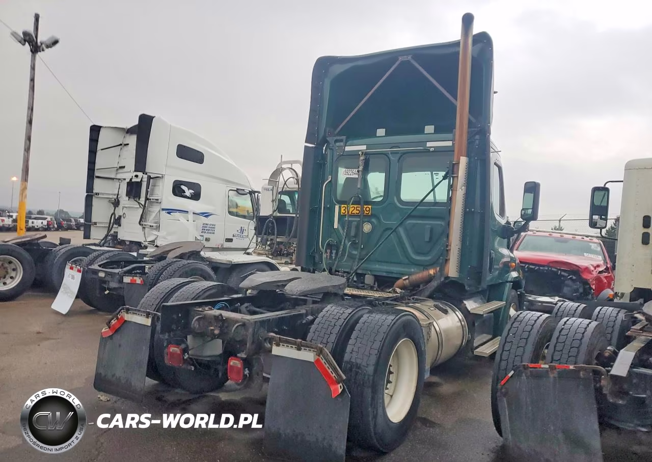 2018 Freightliner Cascadia 113 Semi Truck VIN:3AKBGADV9JSJL4387 - 3