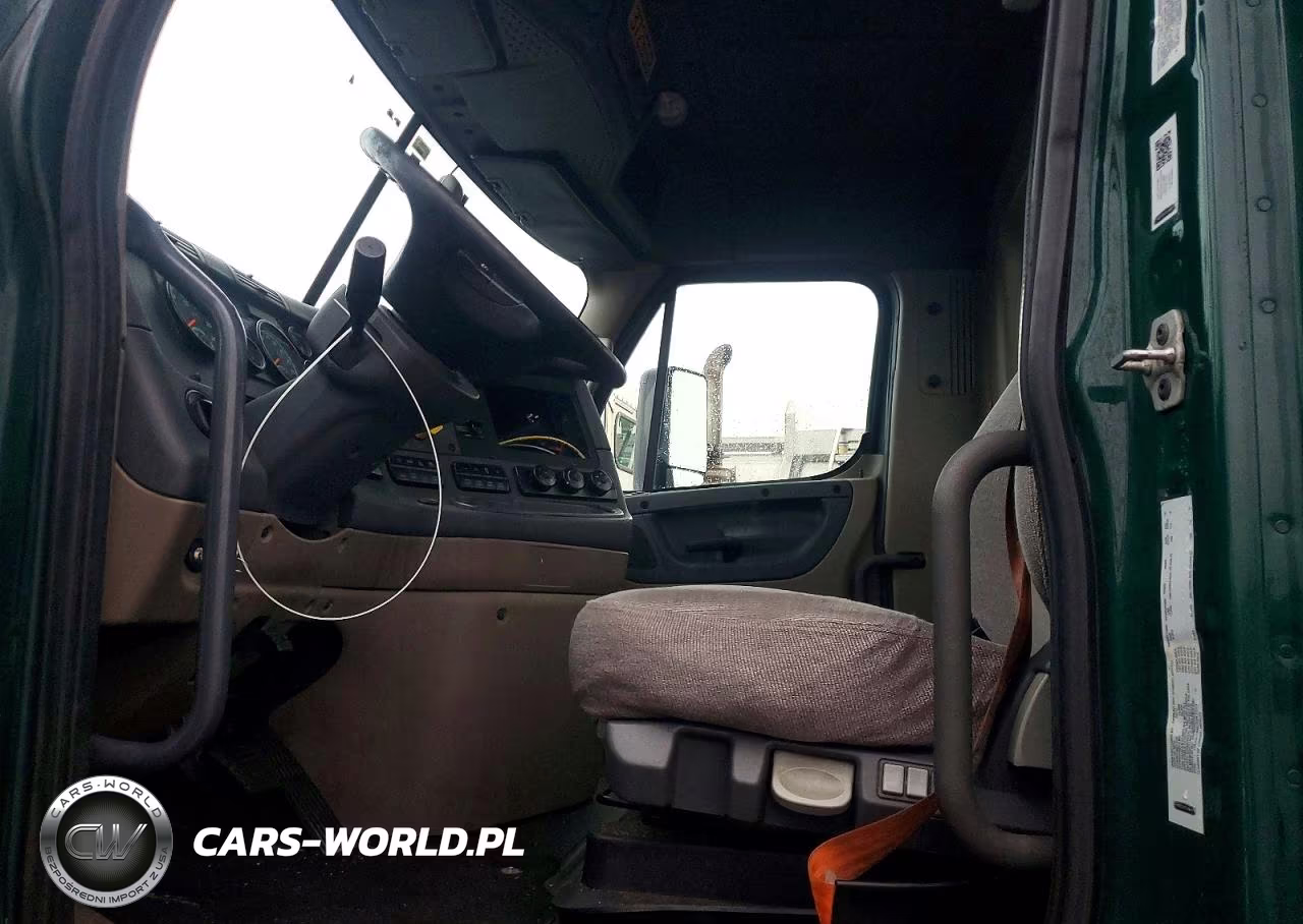 2018 Freightliner Cascadia 113 Semi Truck VIN:3AKBGADV9JSJL4387 - 7